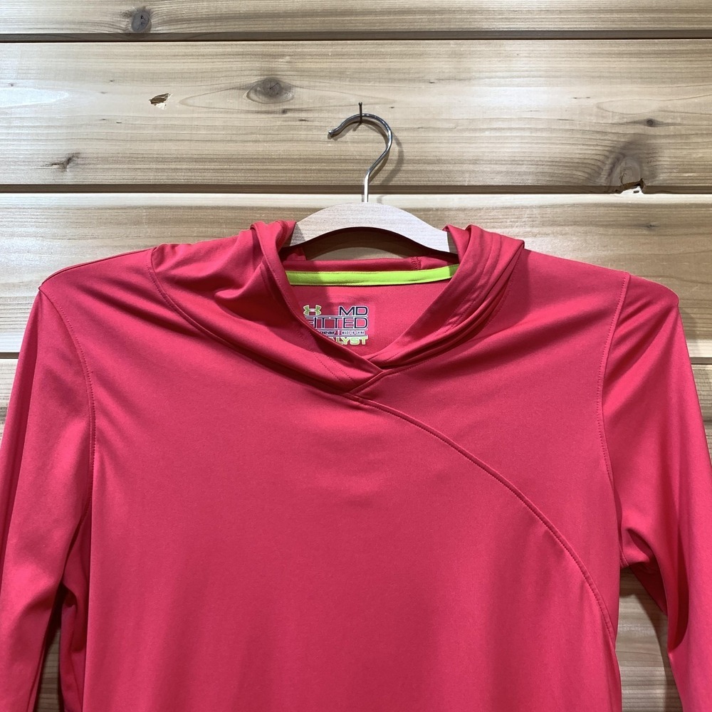 Under Armour Shirt Womens Medium HeatGear Catalyst Hooded Athletic Thumbholes - Picture 3 of 11